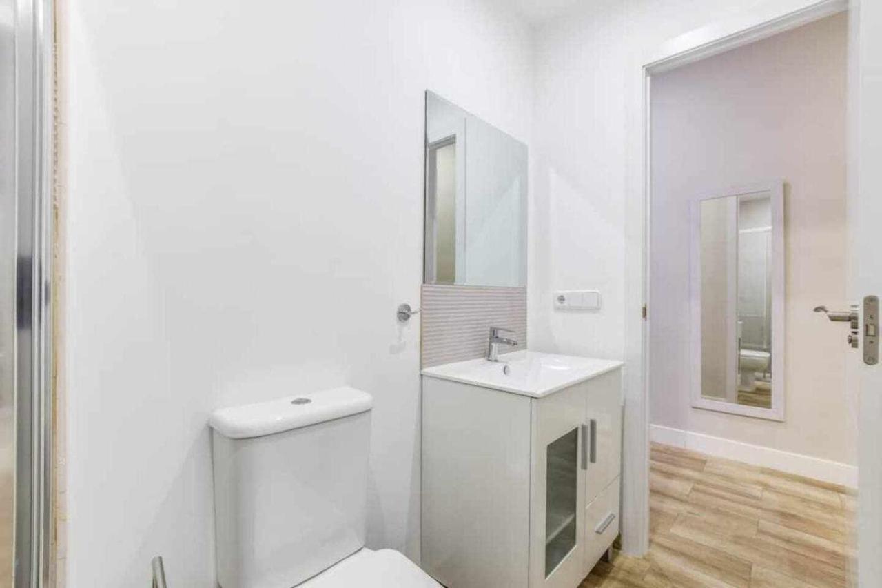Acogedor Apartamento Entre Sol Gran Via Y Palacio Madrid Exteriér fotografie